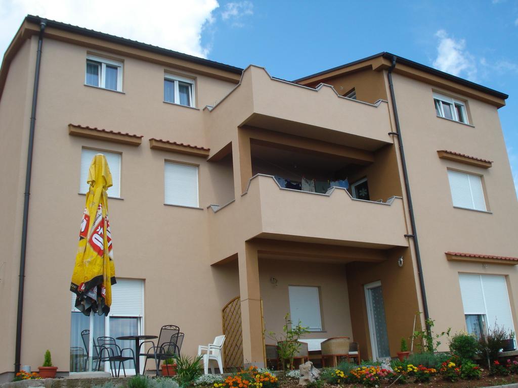 Apartments Crikvenica Bilik gambar