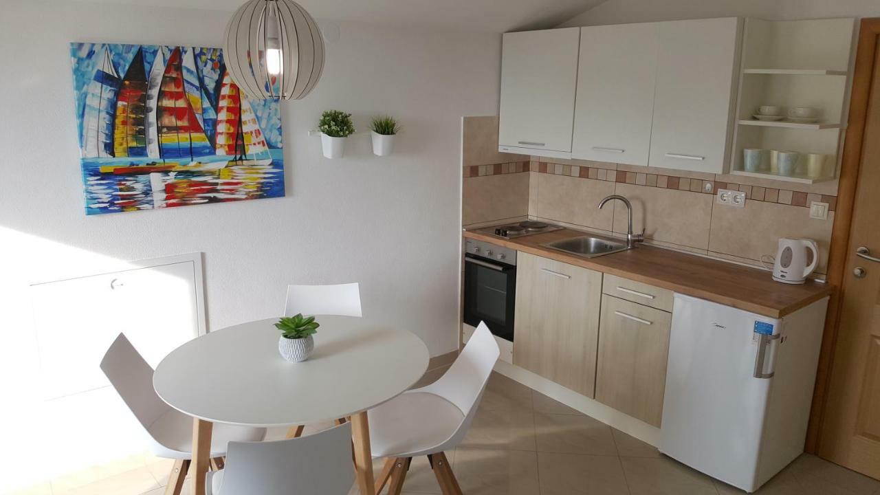 Apartments Crikvenica Luaran gambar